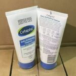 Cetaphil Daily Exfoliating Cleanser 125ml bamboo extract vitamin E pro-vitamin B5 mild exfoliating facial cleanser for all sensitive skin types