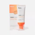 Hero Force Shield Superbeam Tinted Glow Sunscreen SPF30 50ml | Zinc Oxide Mineral Tinted Sun Lotion Pearlescent Dewy Glow Broad Spectrum SPF30 Non-Comedogenic Makeup Base For Acne Prone Sensitive Skin